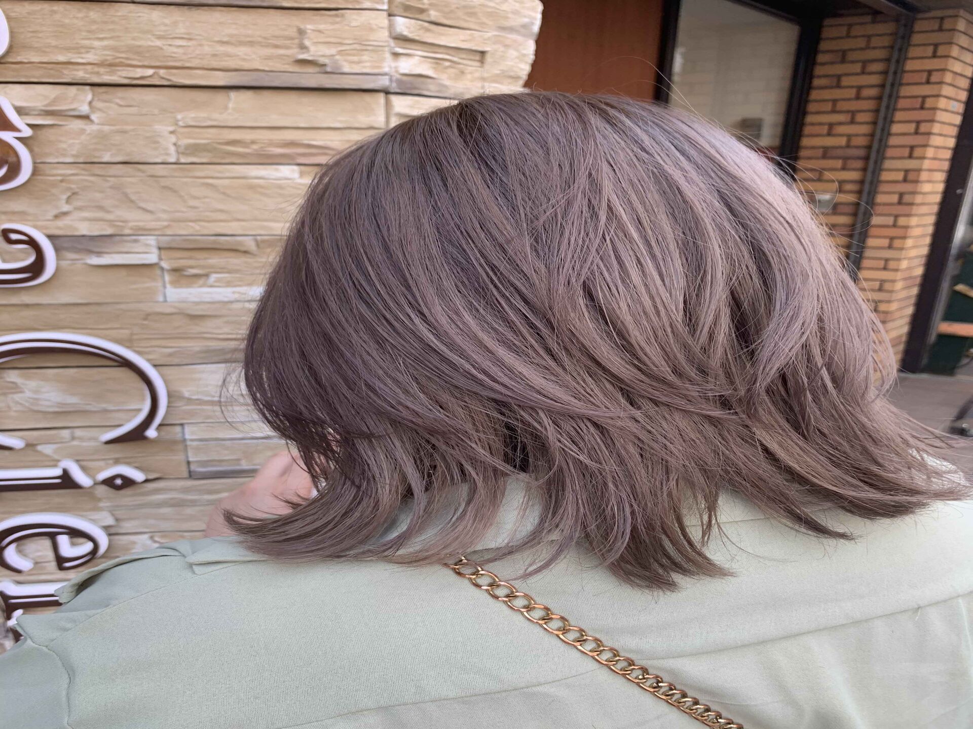 ブリーチを使ったカラーも谷町四丁目のラナシエンでできますよ✨